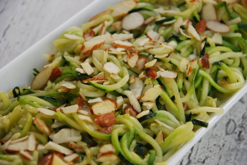 garlicky zoodles with slivered almonds