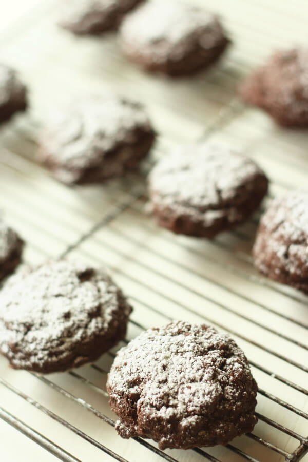 Gluten free chocolate crinkle cookies! These are amazing!